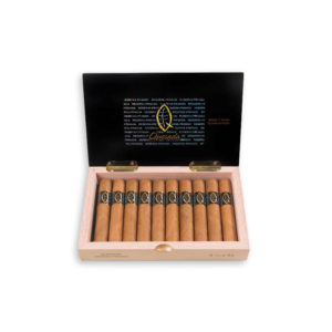 Alternative view of Quesada Reserva Privada Robusto (10)