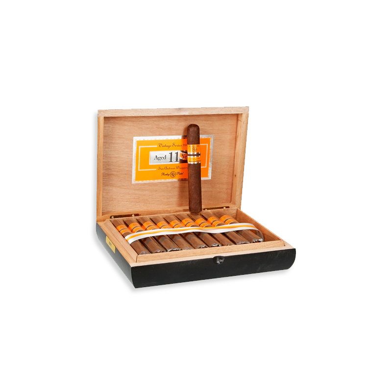Alternative view of Rocky Patel 2006 Vintage San Andreas Sixty (20)