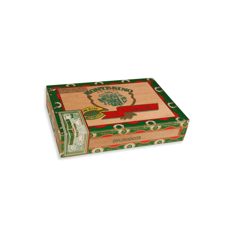 Alternative view of Arturo Fuente Montesino Diplomatico (25)