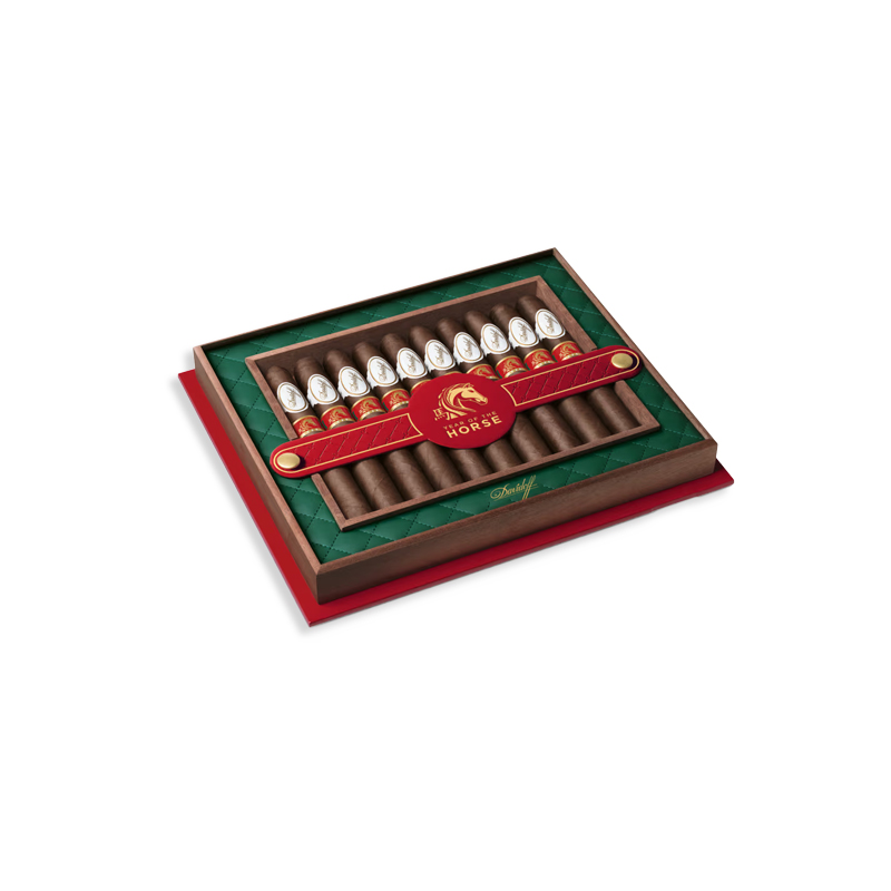 Alternative view of Davidoff Year of the Horse 2026 (10)